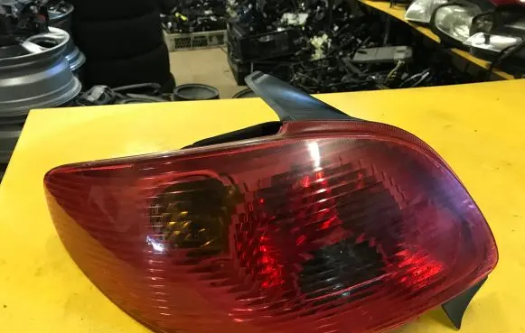 Peugeot 206 Rear/tail lights