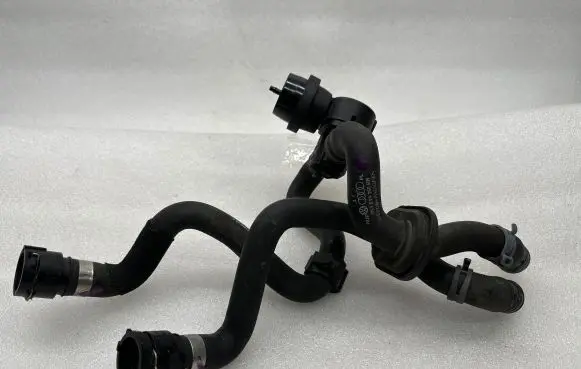 Audi A4 S4 B8 8K Engine coolant pipe/hose 8K1819350BB 8k1819376g 1j0819809