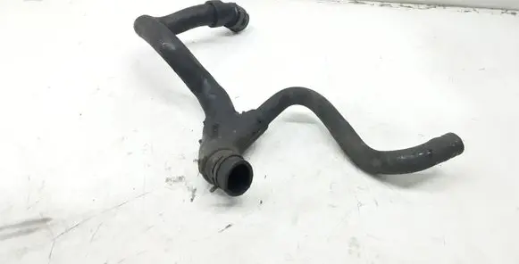 Ford Mondeo Mk III Engine coolant pipe/hose
