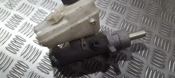 Ford Mondeo MK II Master brake cylinder 21026799