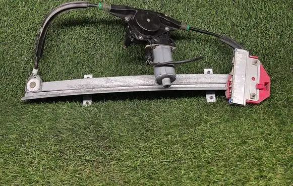 Ford Mondeo MK II Front door window regulator with motor 0130821793