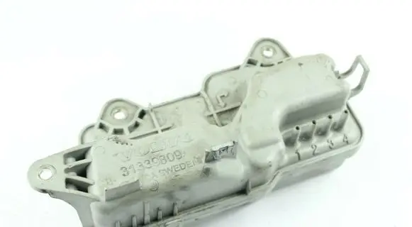Vacuum air tank