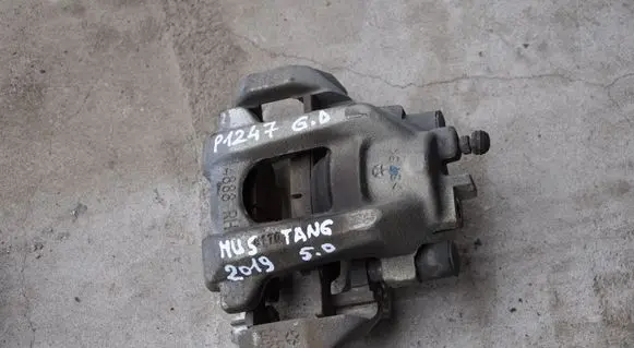 Ford Mustang VI Rear brake caliper