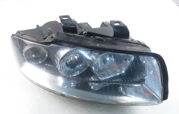 Audi A4 S4 B6 8E 8H Headlight/headlamp
