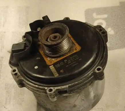 BMW 5 E39 Generator/alternator 7508052 01220AA1J0 12317508052