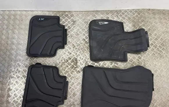 BMW X1 F48 F49 Car floor mat set 51472365853 2365853
