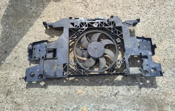 Renault Scenic III - Grand scenic III Radiator support slam panel 752100007R