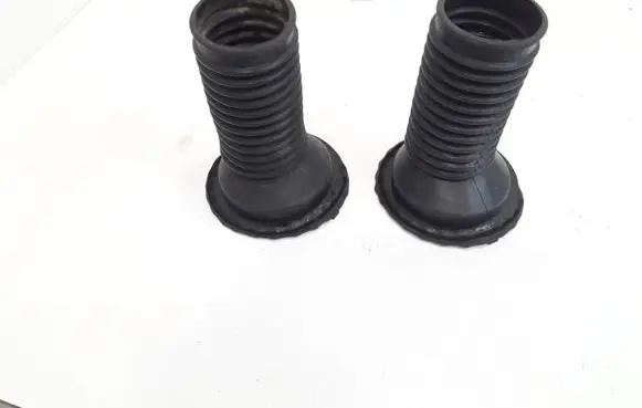 Toyota Avensis T250 Rear strut damper dust cover boot 