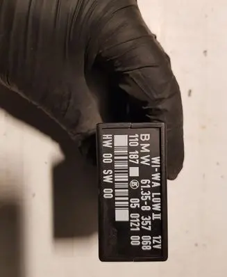 BMW 3 E36 Window wiper relay 61358357068 05012100