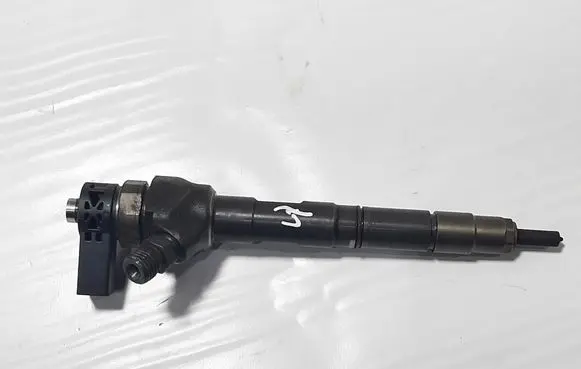Volkswagen Golf VII Fuel injector 04L130277AJ