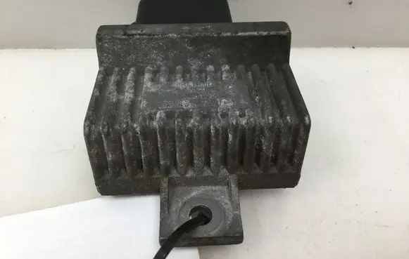 Nissan Note (E11) Glow plug pre-heat relay 7700115070