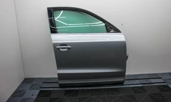 Audi Q3 8U Front door 8U0831312C