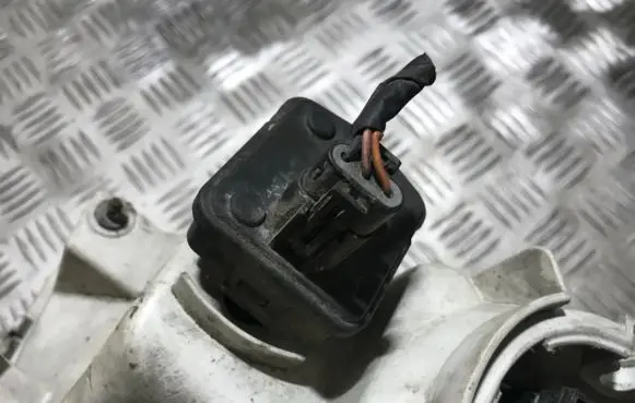 Headlight level adjustment motor