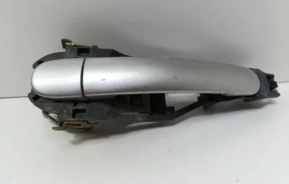 Volkswagen PASSAT B5.5 Front door exterior handle 3B0837885