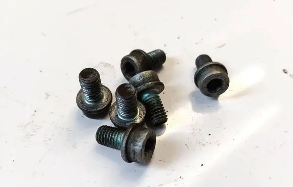 Audi A6 S6 C5 4B Nuts/bolts 