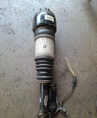 Mercedes-Benz E W211 Air suspension front shock absorber C086078 030220014902