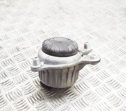 Mercedes-Benz E W213 Engine mount bracket A2132400500