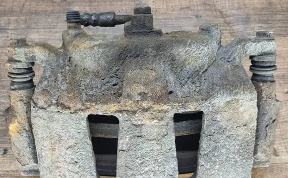 Fiat Freemont Front brake caliper K68144160AA