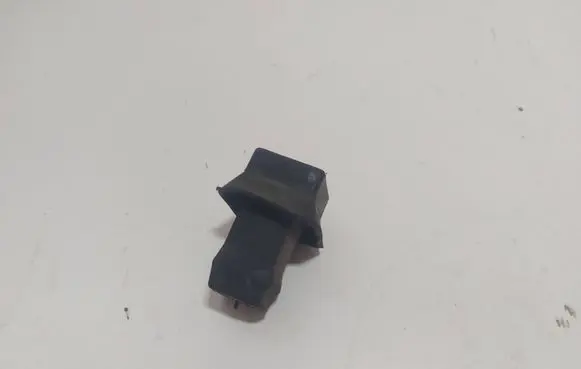 Porsche Cayenne (9PA) Radiator mount bracket 7L0121276