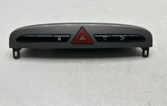 Peugeot 308 SW Hazard light switch 03069060 9659417477