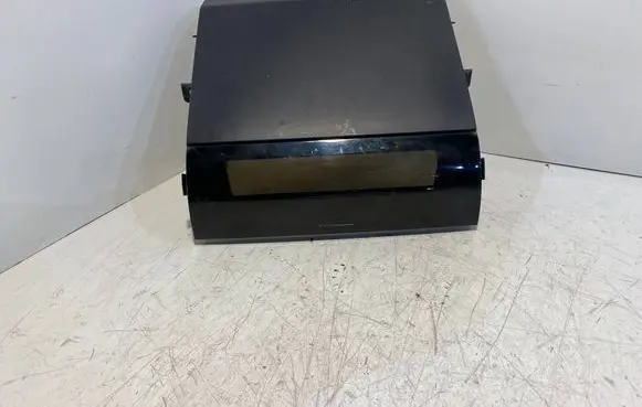 Glove box