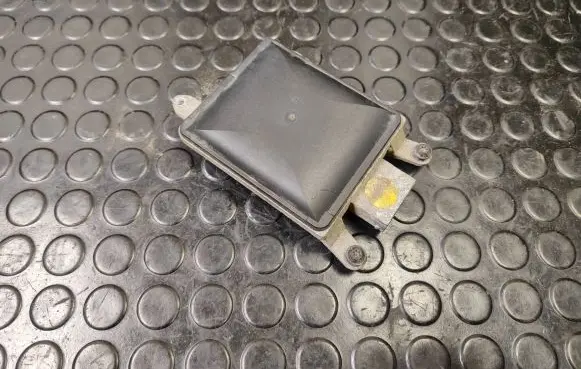 Volkswagen Touareg II Blind spot module 7P6907568