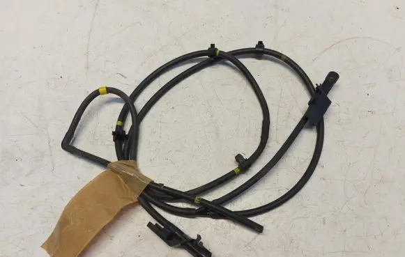 Honda CR-V Windshield washer spray nozzle 