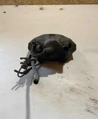 Volkswagen PASSAT B5.5 Front brake caliper