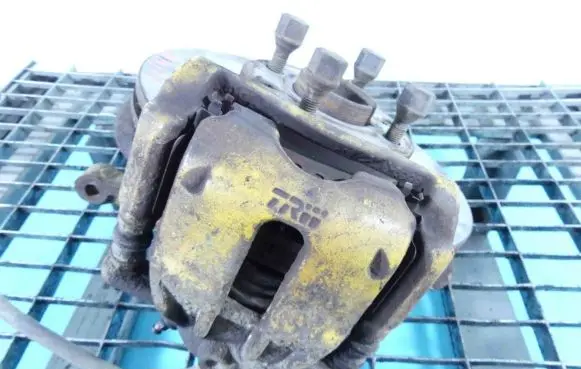 Front brake caliper