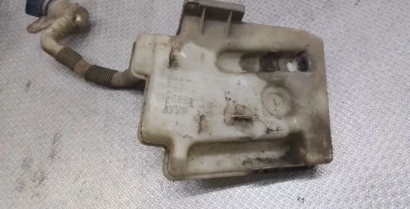 Volkswagen Polo Windshield washer fluid reservoir/tank 1K0955453Q 1K0955453R