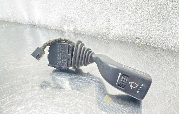 Opel Omega B1 Wiper control stalk 09049465550 0904946570 0904946540
