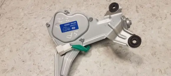 Hyundai Santa Fe Rear window wiper motor 987002B500