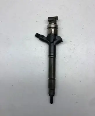Toyota Avensis T250 Fuel injector 236700R010