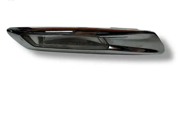 BMW 5 F10 F11 Front fender indicator light 7154167 01038701 01038703