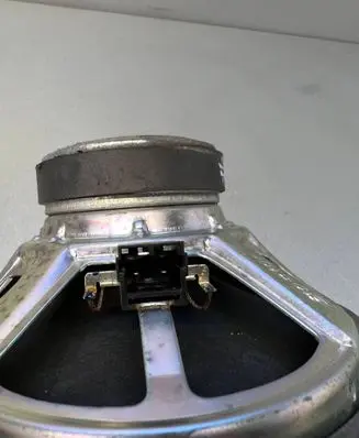 Jeep Grand Cherokee Front door speaker ---