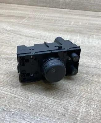 Opel Zafira B Light switch 13205863