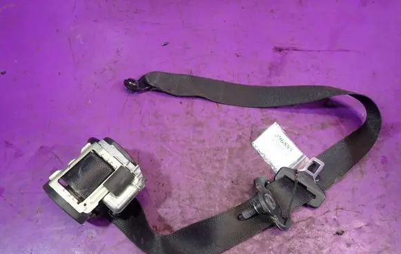 Fiat Grande Punto Front seatbelt