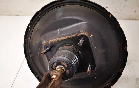 Nissan X-Trail T30 Brake booster 86401717 864-01717