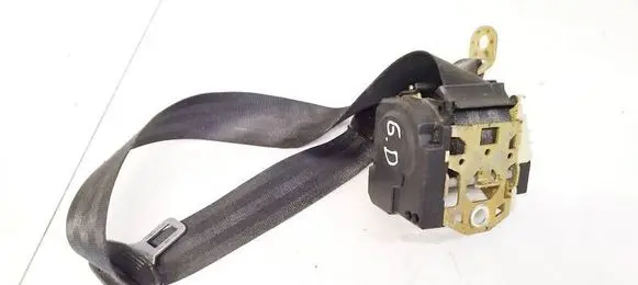Rear seatbelt