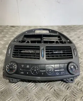 Mercedes-Benz E W211 Climate control unit 2118300385 00072402
