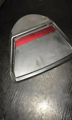 BMW 7 E38 Third/center stoplight 8352788