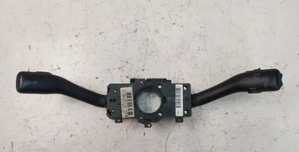 Skoda Fabia Mk1 (6Y) Wing mirror switch 
