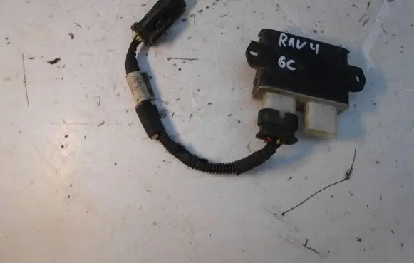 Toyota RAV 4 (XA40) Trunk lid opening control unit 891B20W030