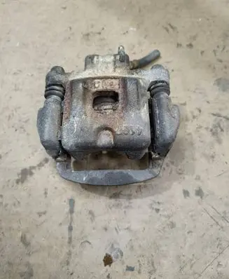 Lexus RX 330 - 350 - 400H Rear brake caliper 4107
