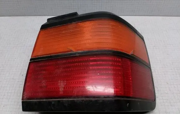 Volkswagen PASSAT B3 Rear/tail lights 357945258 357945112
