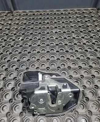 Front door lock