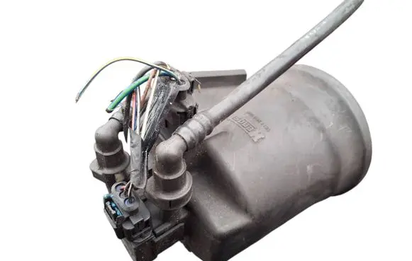 Opel Insignia A Fuel filter housing 13244294