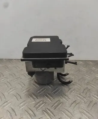 Audi A4 S4 B7 8E 8H ABS Pump 8E0614517AK