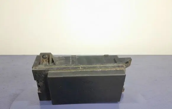 KIA Sorento Fuse box set 91160-3E030