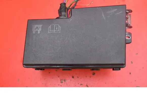 Ford Escape III Fuse box set AV6T14A067AD